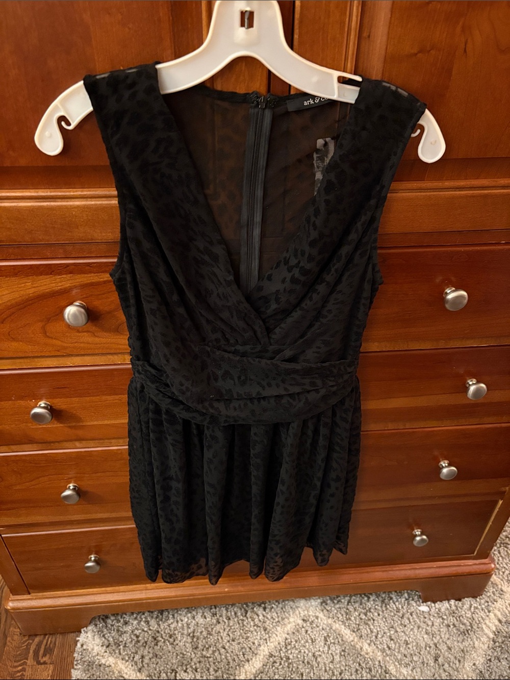 Ark & Co Black Textured Sleeveless V-Neck Mini Dress